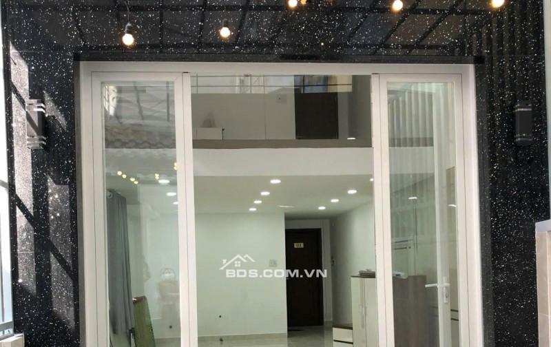 GÓC 2 MẶT TIỀN – 4 TẦNG – THU NHẬP 25TR/THÁNG – NGAY NGÃ 4 NGUYỄN TRÃI Q5. LH:0988954579
