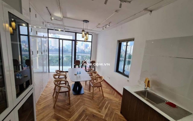 Bán Nhà Mặt Phố VIP, Hoàng Cầu, Đống Đa 216m, 9 tầng, mt10.5m, giá 118 tỷ