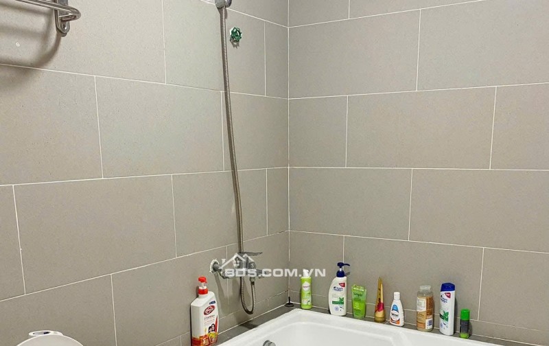 Chung cư Saigon Town, Tân Phú: 100m2, 3pn, 2wc, Căn góc, 11tr/th