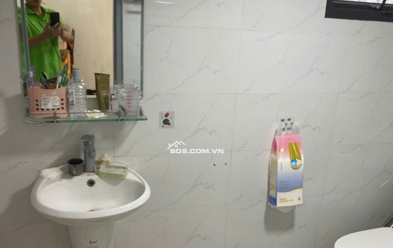 Cho thuê Căn CCMN tại Ngõ 294 Kim Mã, Ba Đình. Ban công View cực thoáng. Chỉ 6.5tr