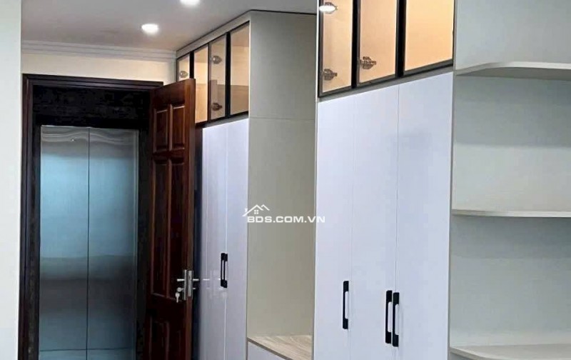 Nhà Đẹp Kinh Doanh VP Nguyễn Văn Huyên, Cầu Giấy 45m, 7 tầng, mt 4m, giá 19.5 Tỷ.
