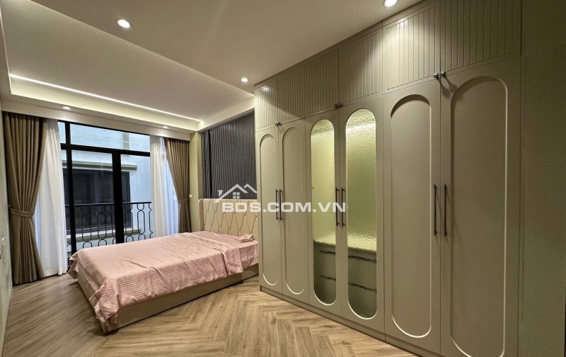 Nhà Đẹp Kinh Doanh, Thang Máy, Chợ Khâm Thiên 34m, 7 tầng, mt 6m, giá 12 tỷ
