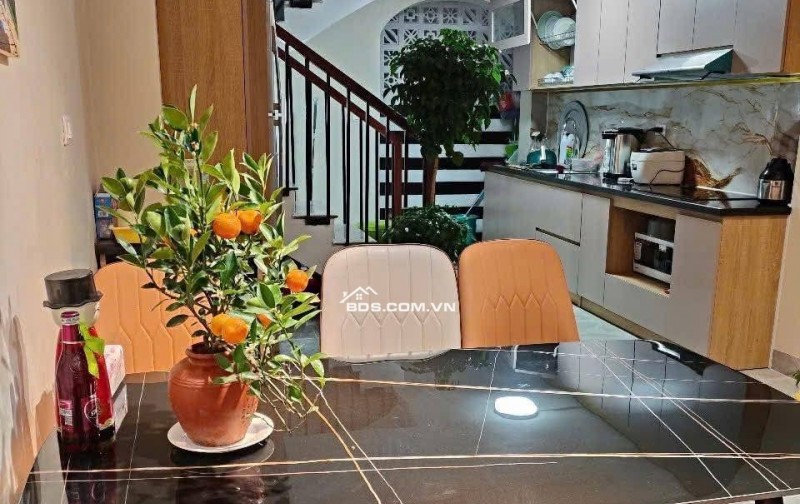Nhà Đẹp Gần Đường Ô TÔ Trương Định, Hoàng Mai 48/52m, 5 tầng, mt 3.6m, giá 8.8 tỷ.