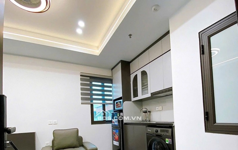 Nhà Đẹp Dòng Tiền, Đường Hoàng Mai 50m, 7 tầng, mt 4.3m, giá 14.8 tỷ.