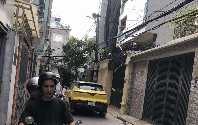KHU VIP HOÀNG CẦU - Ô TÔ TRÁNH - NGÕ THÔNG THOÁNG - HÀNG HIẾM