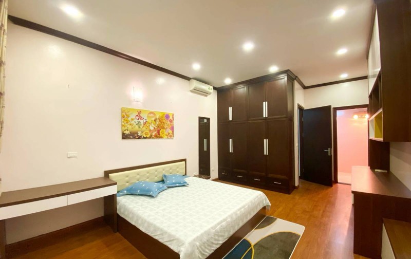 SIÊU PHẨM NHÀ ĐẸP – PHỐ NGUYỄN VIẾT XUÂN – DT 40M2 5 TẦNG TẶNG FULL NỘI THẤT – GIÁ TỐT HIẾM CÓ