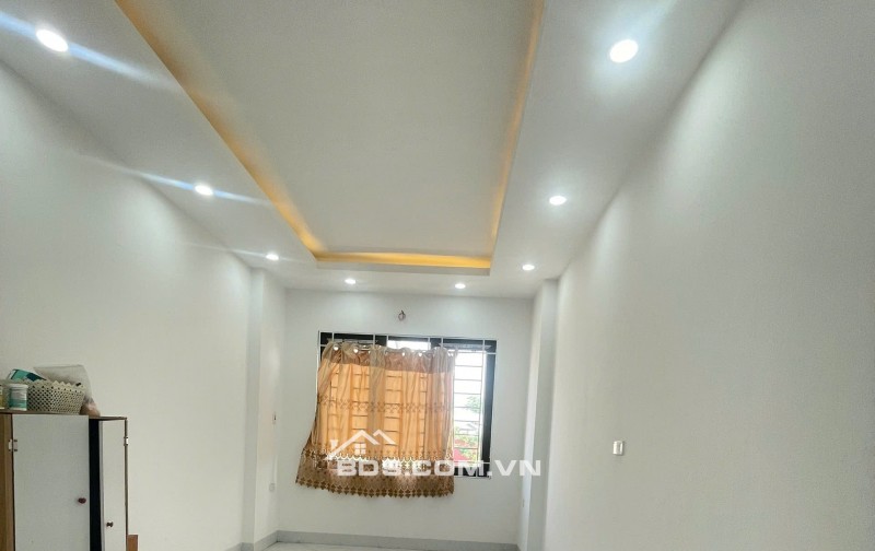 4 tỷ nhà Ngọc hồi, Thanh Trì, 40m2 xây 3 tầng , full công năng - ngõ nông ,gần ô tô.