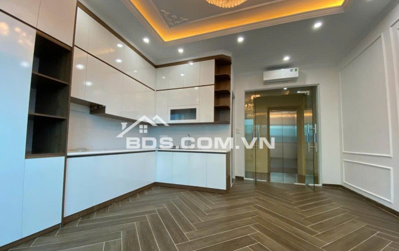 : NHÀ ĐẸP VŨ TÔNG PHAN MẶT NGÕ KINH DOANH,2 THOÁNG TRƯỚC SAU,NGÕ Ô TÔ THÔNG 37M, GIÁ 12,5 tỷ