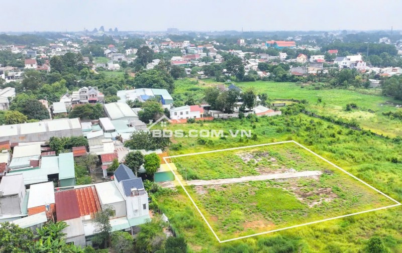 Bán Gấp Lô Đất Vuông Vức, Trung Tâm Tương Bình Hiệp – Giá Tốt Bất Ngờ!