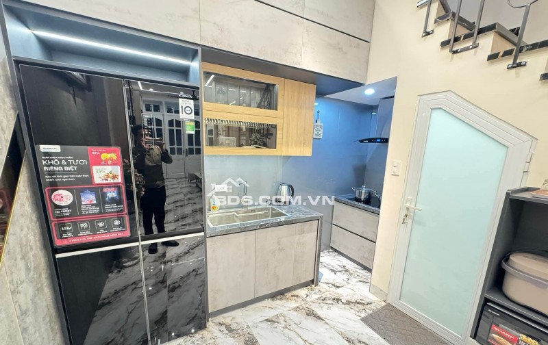 Nhà Đẹp Ngõ Ô TÔ Tân Mai, Hoàng Mai 35m, 5 tầng, mt 3.7m, giá 9.7 tỷ