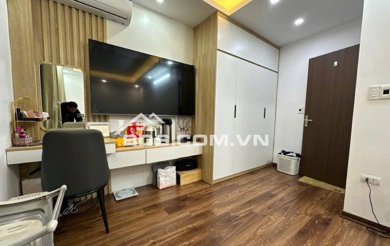 Nhà Đẹp Gần Đường Ô TÔ, Thang Máy Trương Định, Hai Bà Trưng 34m, 5 tầng, mt 5.5m, giá 7.98 tỷ.
