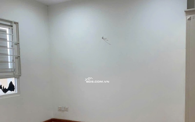 Chung cư Bàu Cát, p10, TB, 110m2, 3PN, 12tr/tháng, NTCB.