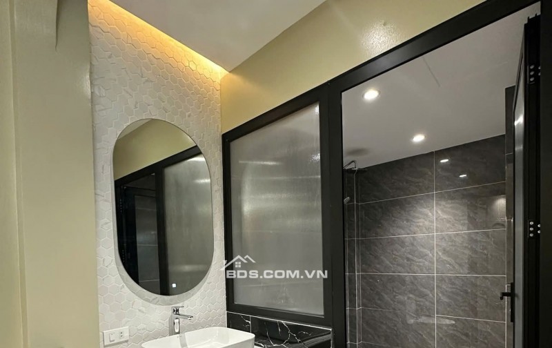 Nhà Đẹp Kinh Doanh, Thang Máy, Chợ Khâm Thiên 34m, 7 tầng, mt 6m, giá 12 tỷ
