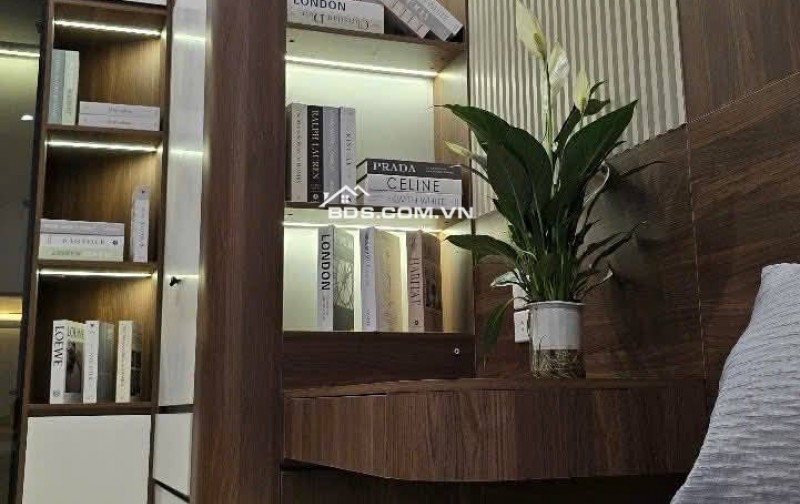 Nhà Đẹp Kinh Doanh, Thang Máy, Ngõ Văn Chương, Đống Đa 25m, 5 tầng, mt 4.5m, giá 7.79 tỷ