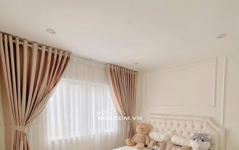 Nhà Đẹp Ở Luôn, Ngõ Văn Hương, Đống Đa 25m, 4 tầng, mt 3.3m, giá 5.6 tỷ