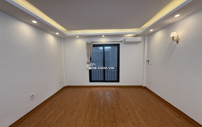  HÀNG HIẾM SÀI ĐỒNG – NHÀ 5 TẦNG 30 M2 – CHỈ CÓ 5.XX TỶ – KHÁCH ƯNG LÀ CHỐT!