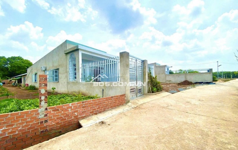 KD THUA LỖ BÁN GẤP 204M2 ĐẤT CÓ SẴN THỔ CƯ SÁT CHỢ, TRƯỜNG HỌC DÂN ĐÔNG. GIÁ 160TR