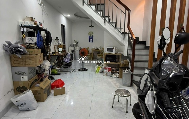Chủ cần bán gấp căn nhà nguyễn văn công