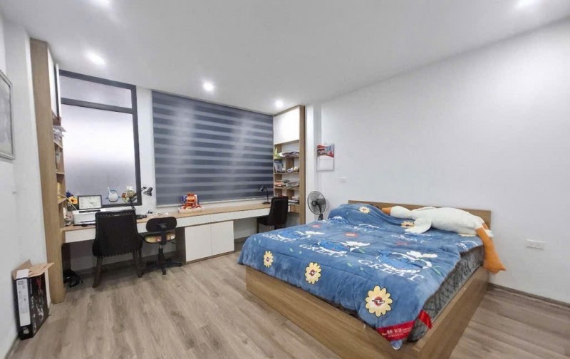 Bán nhà riêng 4PN, 4WC tại An Dương Vương, 46m2, giá siêu hời 11,4 tỷ, Tây Hồ, Hà Nội