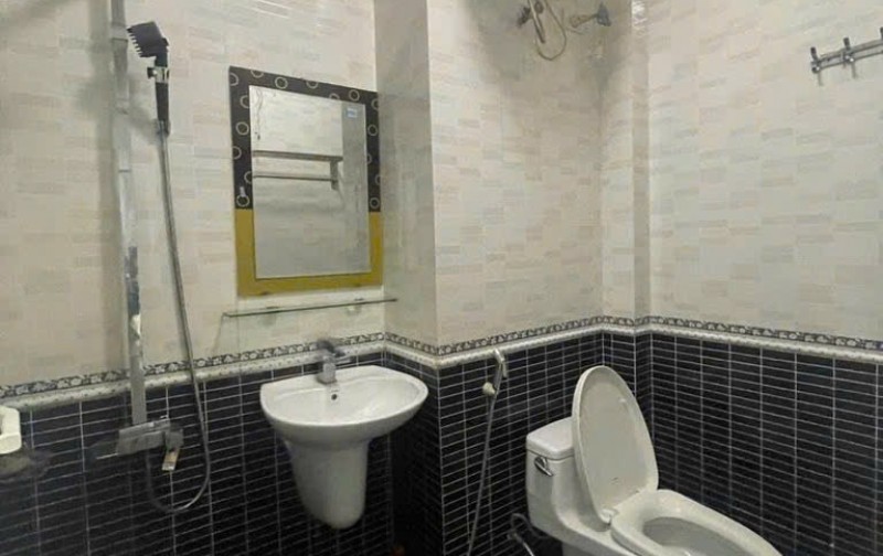 Bán nhà riêng tại Hoàng Quốc Việt, Nghĩa Đô, Cầu Giấy, Hà Nội, giá cực chất 10,9 tỷ, 35m2