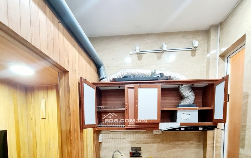 Nhà Đẹp Phố VIP Nguyên Hồng, Đống Đa 45m, 6 tầng, mt 5m, giá 33 tỷ