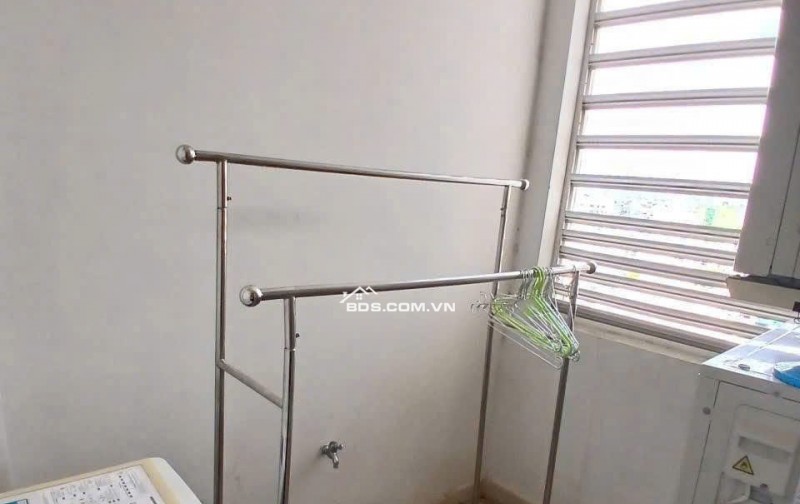 Chung cư Âu Cơ Tower, Âu Cơ, TP: 85m2, 2p ngủ rộng, ban công, 10tr5/th.
