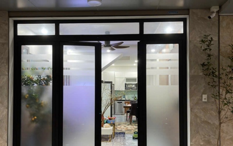 Bán nhà riêng 4PN, 4WC tại An Dương Vương, 46m2, giá siêu hời 11,4 tỷ, Tây Hồ, Hà Nội