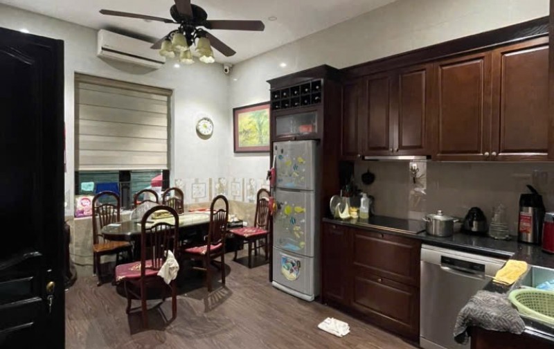 Bán nhà riêng tại Võng Thị, Tây Hồ, Hà Nội, 20,9 tỷ, 90m2, giá siêu hời