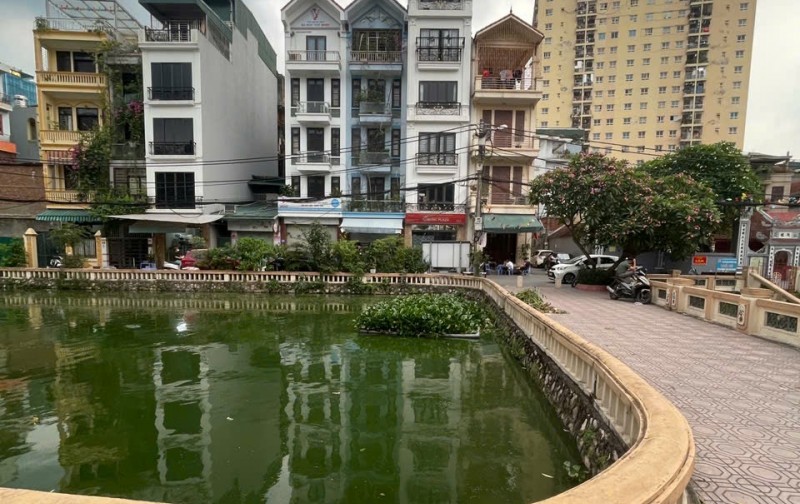 NHÀ TRUNG TÂM CẦU GIẤY- 5 PHÒNG NGỦ – CHỈ 9.X TỶ – Ở LUÔN