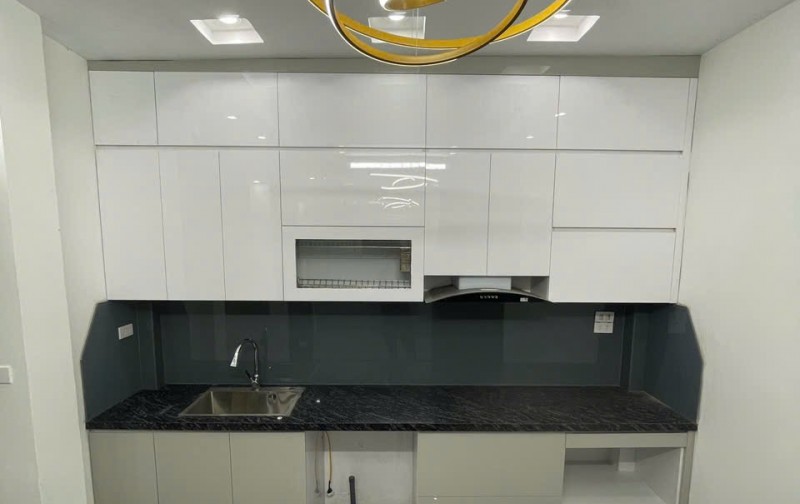 NHÀ TRUNG TÂM CẦU GIẤY- 5 PHÒNG NGỦ – CHỈ 9.X TỶ – Ở LUÔN