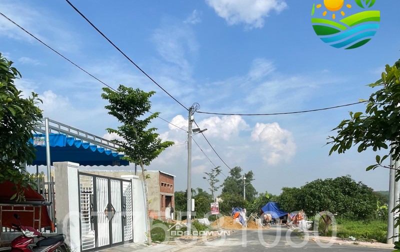 Nhà mới Bình Minh, 105m2 tc, có hđ thuê 3 tr/th, cạnh trường Trịnh Hoài Đức