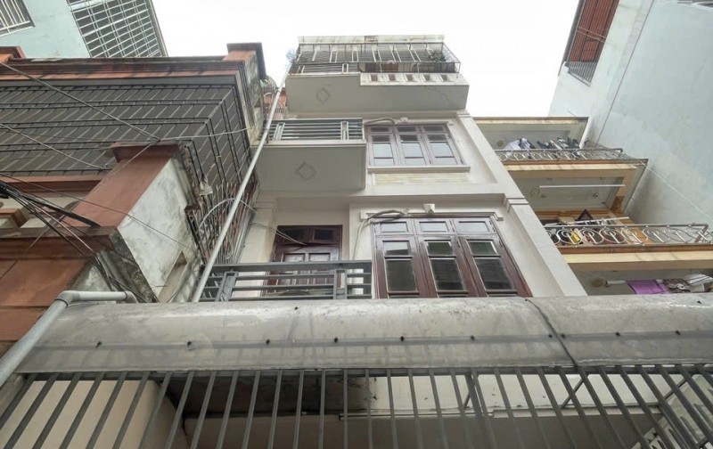 Bán nhà riêng tại Hoàng Quốc Việt, 18 tỷ, 90 m2, hàng hiếm tại Cầu Giấy, Hà Nội