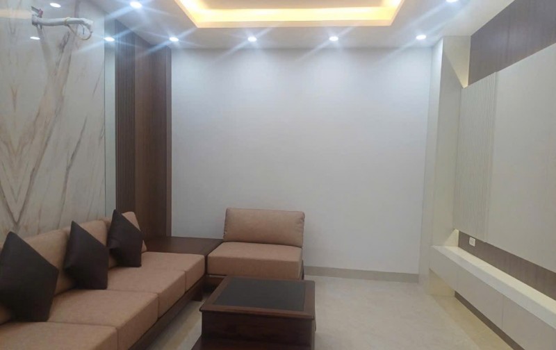 Bán nhà riêng tại Đường Lạc Long Quân,Tây Hồ, Hà Nội, giá siêu hời chỉ với 13 tỷ, 55 m2