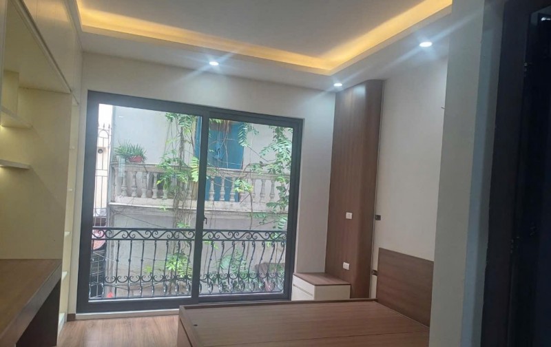 Bán nhà riêng tại Đường Lạc Long Quân,Tây Hồ, Hà Nội, giá siêu hời chỉ với 13 tỷ, 55 m2