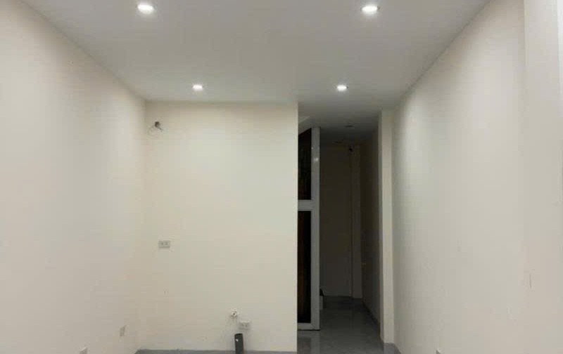 Nhà Tây Hồ – Ngõ thông,Nhà 6 tầng thang máy  full công năng! Có 8.1 tỷ! Diện tích 43m!