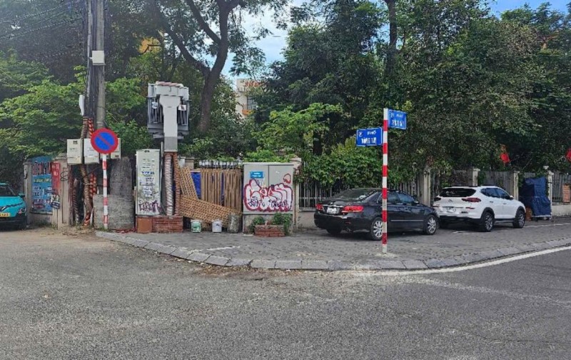 Nhà Tây Hồ – Ngõ thông,Nhà 6 tầng thang máy  full công năng! Có 8.1 tỷ! Diện tích 43m!