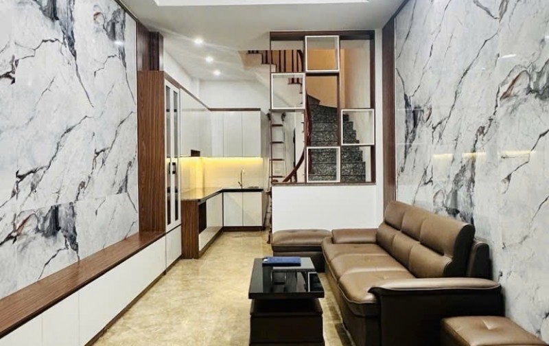 Nhà Xuân Đỉnh 35m, 5 tầng, mặt tiền 3.4m chỉ hơn 8 tỷ!