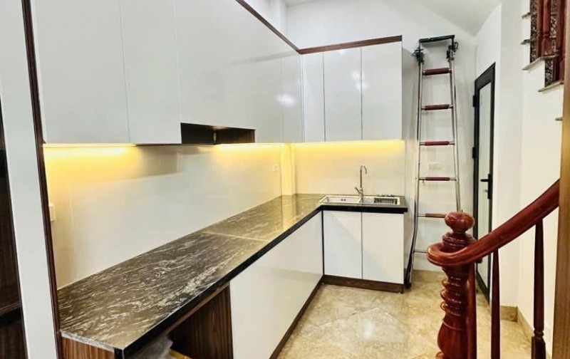Nhà Xuân Đỉnh 35m, 5 tầng, mặt tiền 3.4m chỉ hơn 8 tỷ!