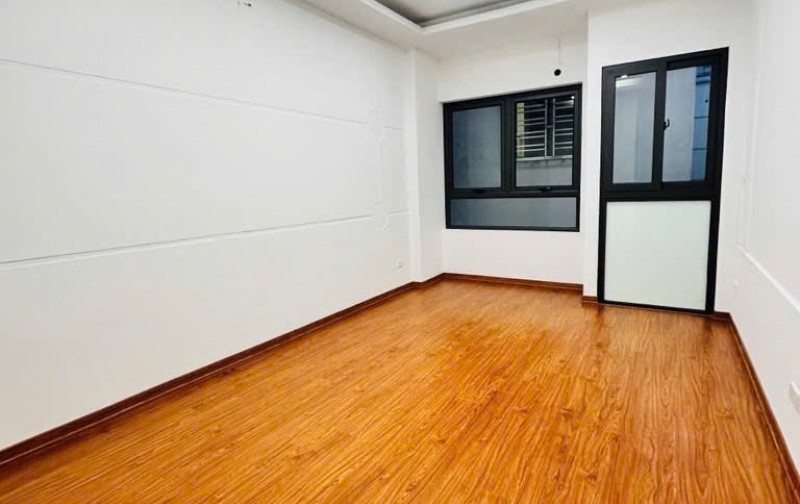 Nhà Xuân Đỉnh 35m, 5 tầng, mặt tiền 3.4m chỉ hơn 8 tỷ!