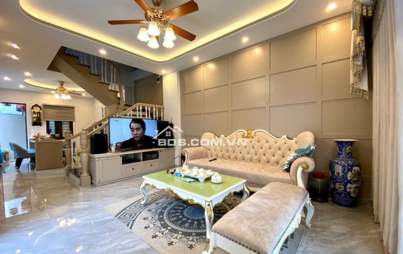SIÊU PHẨM 4 TẦNG ĐẦY ĐỦ CÔNG NĂNG 4PN, Ô TÔ ĐỖ GẦN NHÀ - VỊ TRÍ VÀNG AN SINH ĐỈNH CAO!