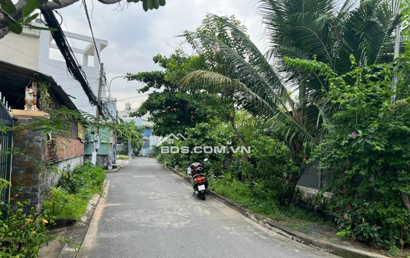 Bán nhà 2 MT phường Linh Đông gần chợ Thủ Đức