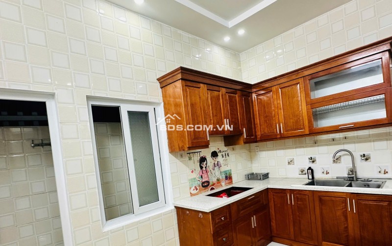 Bán nhà 41,5m2 3 tầng Hạ Lũng, Hải An gần trường mầm non, cấp 1,2, chợ Hạ Lũng, khu dân cư văn minh-- an ninh tốt, Giá hơn 2,8 tỷ