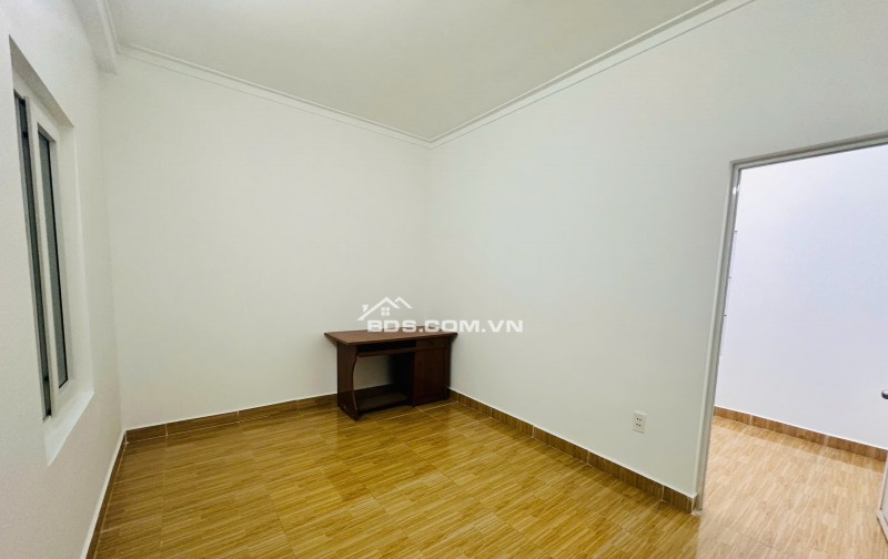 Bán nhà 41,5m2 3 tầng Hạ Lũng, Hải An gần trường mầm non, cấp 1,2, chợ Hạ Lũng, khu dân cư văn minh-- an ninh tốt, Giá hơn 2,8 tỷ