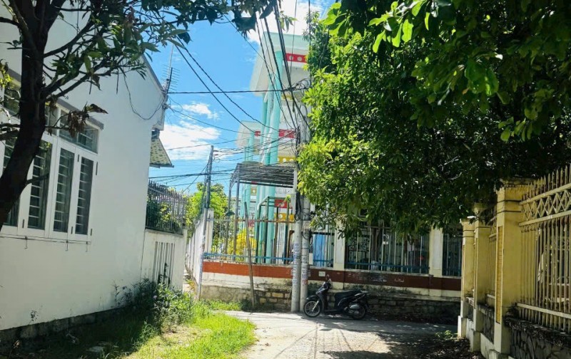 Nhà riêng gần trường mầm non vĩnh ngọc cách kdt vĩnh điềm trung 200m