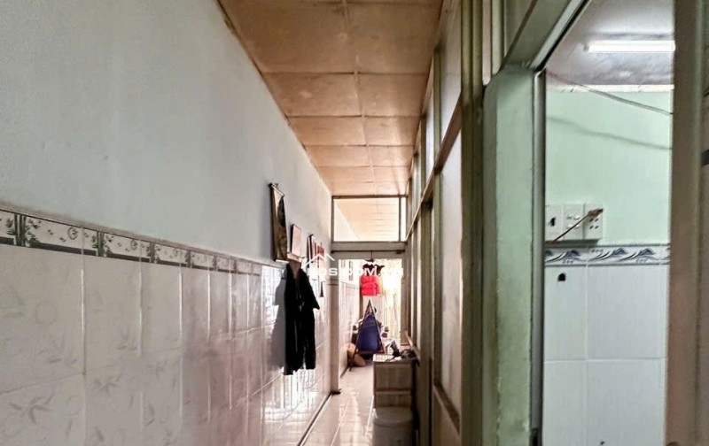 90M² _ NGANG 4.3 _ HOÀN CÔNG ĐỦ _  HẺM XE TẢI _ KẾ NGÃ 4 HÀNG XANH _ CHỈ 5.6 ĐỒNG