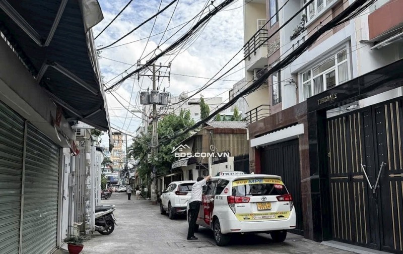 90M² _ NGANG 4.3 _ HOÀN CÔNG ĐỦ _  HẺM XE TẢI _ KẾ NGÃ 4 HÀNG XANH _ CHỈ 5.6 ĐỒNG