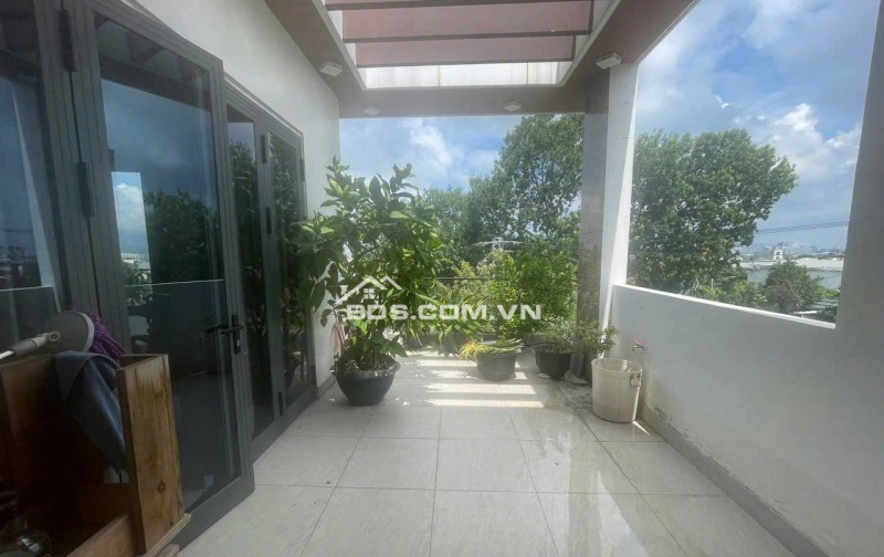 Mua ngay căn biệt thự to giá rẻ gần Đại học Sư Phạm, TP. Đà Nẵng