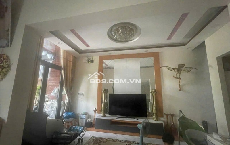 Mua ngay căn biệt thự to giá rẻ gần Đại học Sư Phạm, TP. Đà Nẵng