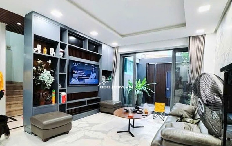GẤP! BÁN GIẢM 1 TỶ BIỆT THỰ NGUYỄN THÔNG, P.9, Q.3 – ĐẲNG CẤP, NỘI THẤT Ý, GIÁ SỐC 28 TỶ .
