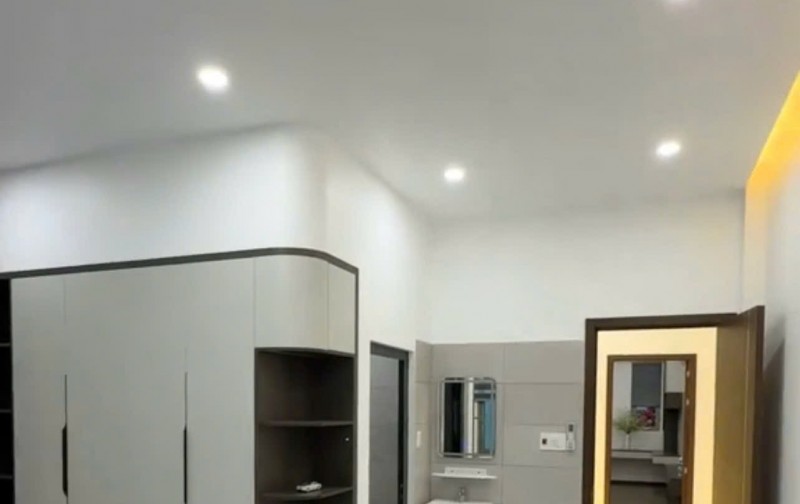 CẦN BÁN GẤP NHÀ PHỐ 3 TẦNG NGAY TRUNG TÂM TP THỦ DẦU MỘT BÌNH DƯƠNG